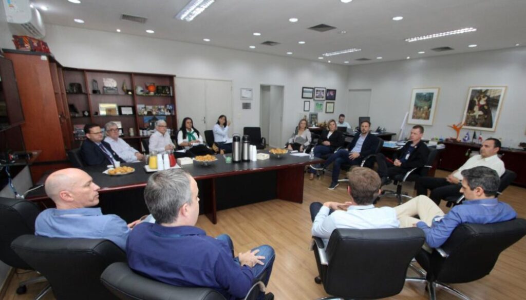 Diretoria da SJM reúne-se com o prefeito Adriano Silva - Junho 2024 Diretoria da SJM reúne-se com o prefeito Adriano Silva - Junho 2024
