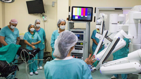 Cirurgia robótica em Joinville